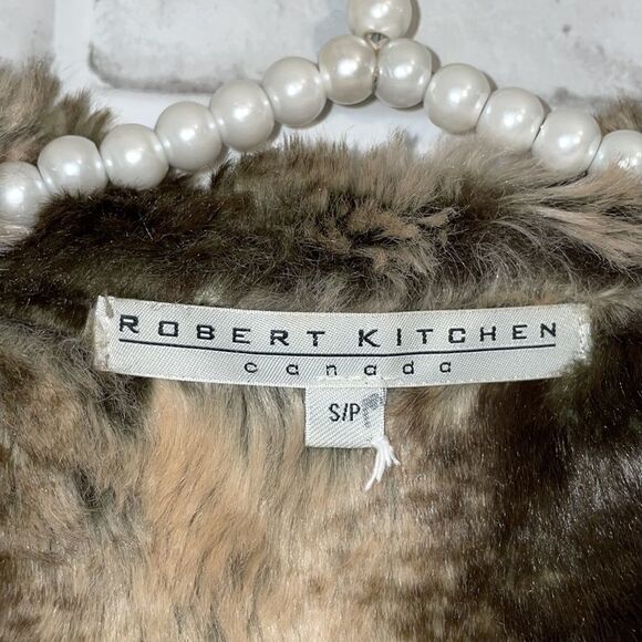 Robert Kitchen Canada Faux Fur Lined Women’s Vest Leaf Pattern Reversible Sz SP - Picture 3 of 7